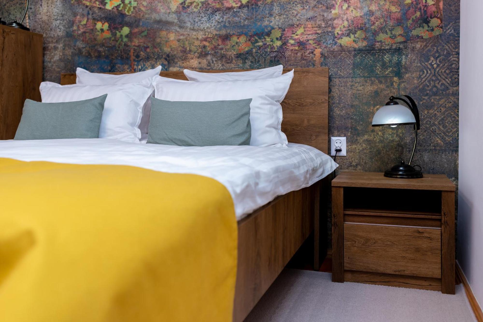 Apartament Octavia ฮูเนโดอารา ภายนอก รูปภาพ